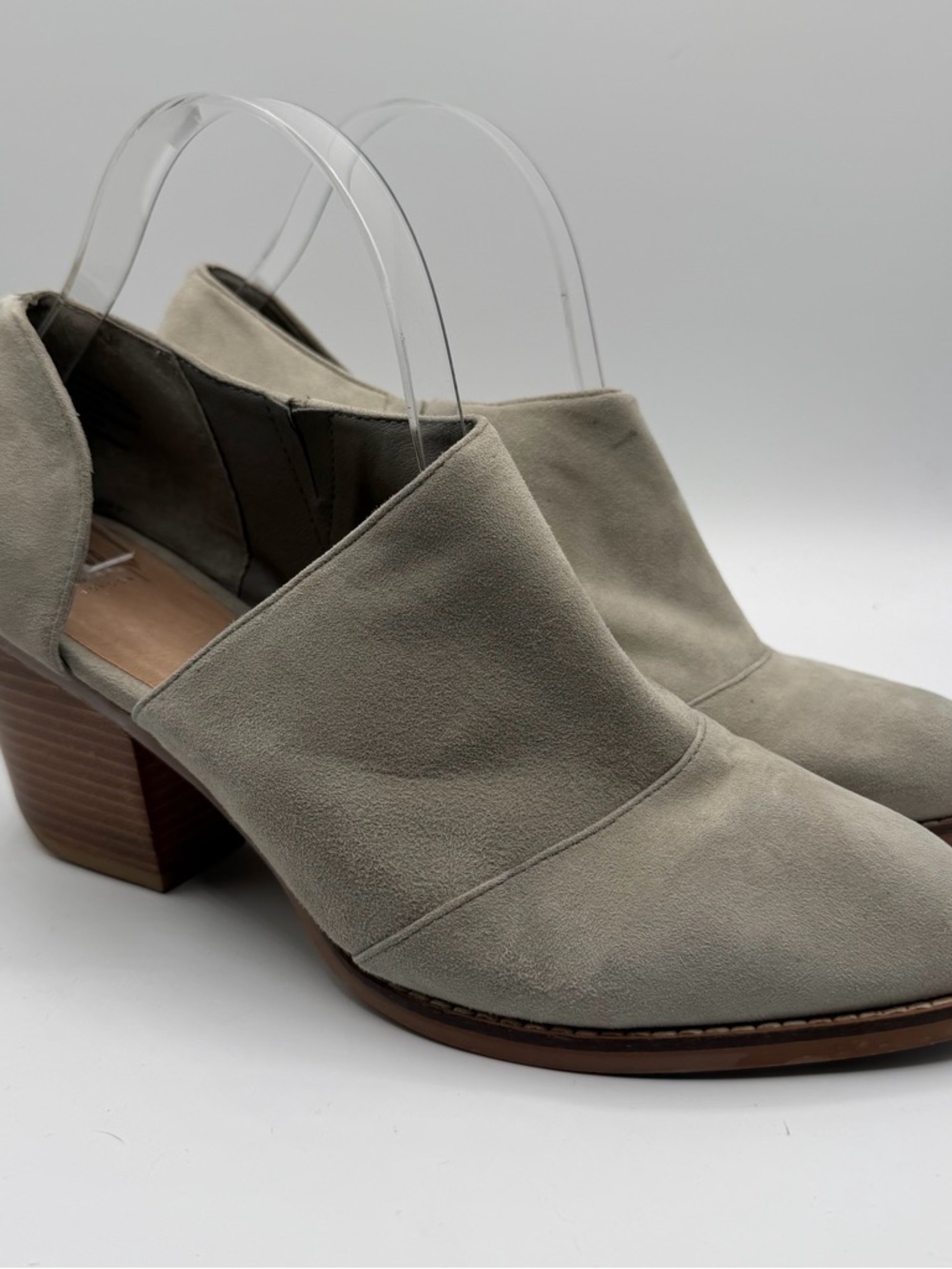 Shellys London Gray Suede Cutout Ankle Booties Womens 10 Block Heel EU 41
